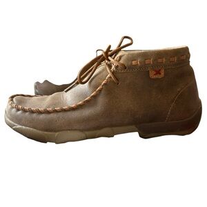 Twisted boots brown leather chukka boots 8.5